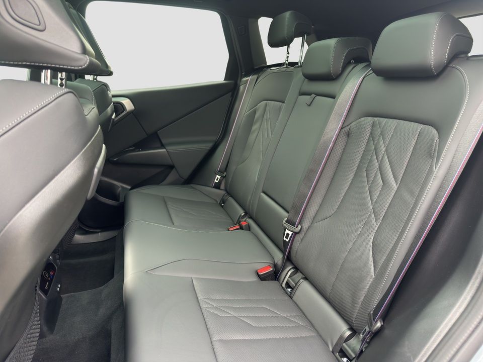 BMW X3 M50 Pano AHK DrAssProf AdLED Komfortzg foto 14