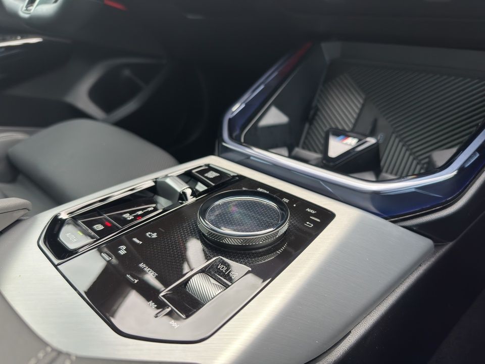 BMW X3 M50 Pano AHK DrAssProf AdLED Komfortzg foto 18