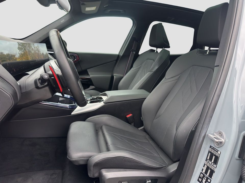 BMW X3 M50 Pano AHK DrAssProf AdLED Komfortzg foto 10