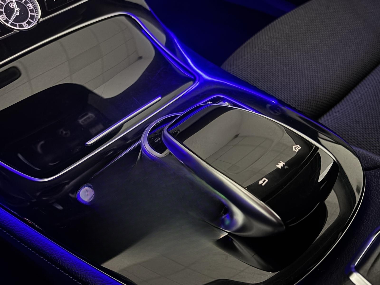 Mercedes-Benz E 220 CDI Exclusive AHK Kamera LED Navi foto 17