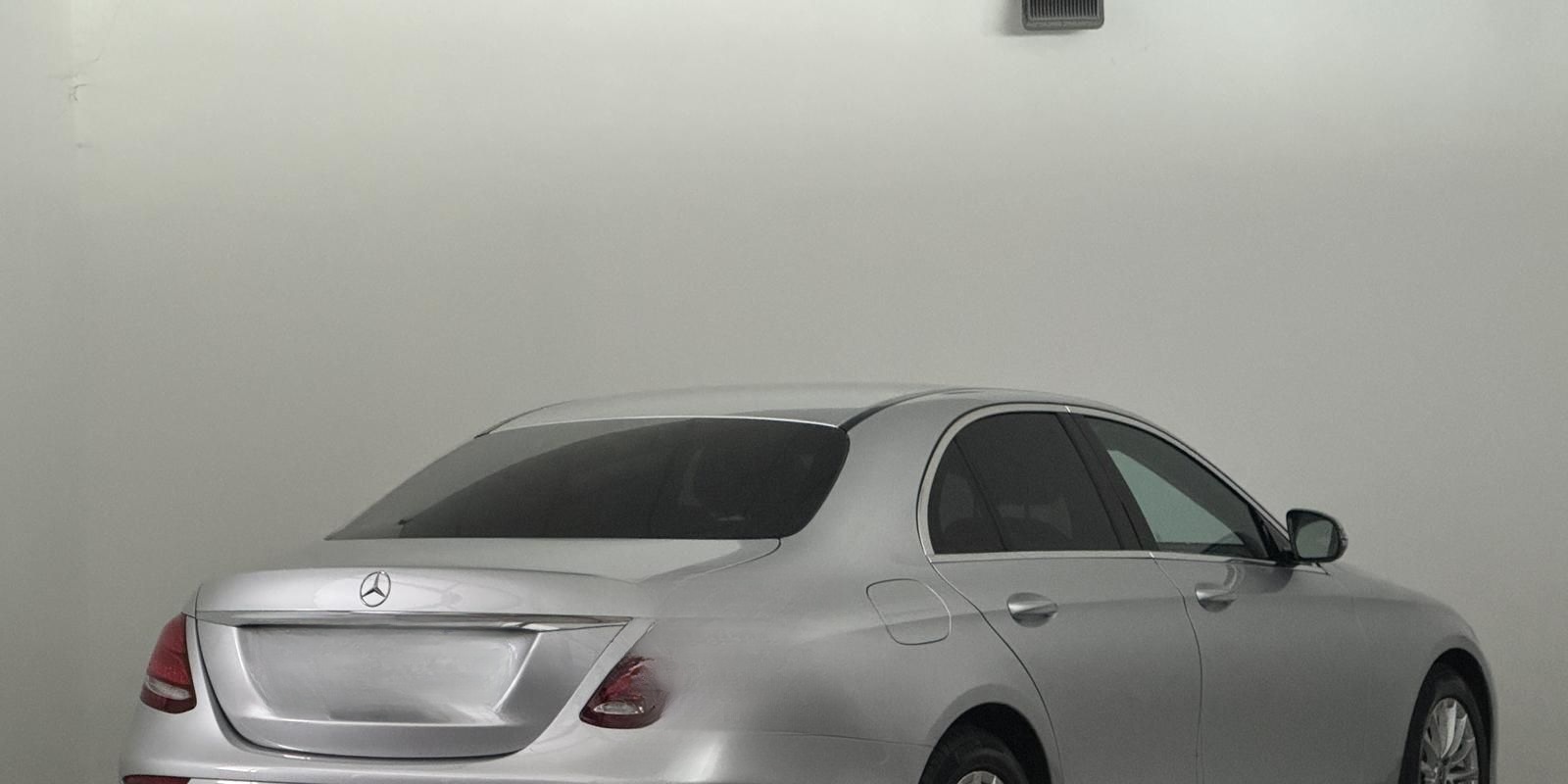 Mercedes-Benz E 220 CDI Exclusive AHK Kamera LED Navi foto 7