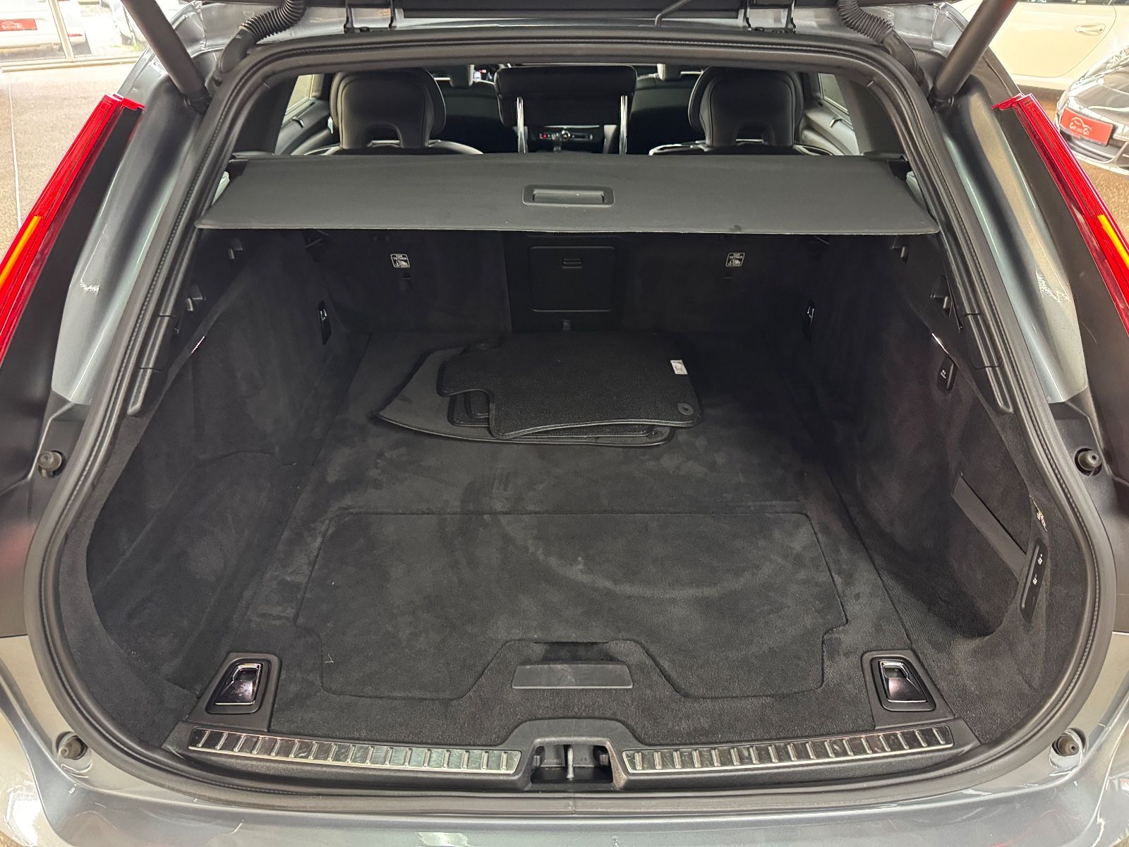 Volvo V90 Inscription AWD *STHZ*H&K*NAV*PAN*LED*ACC*RK foto 18