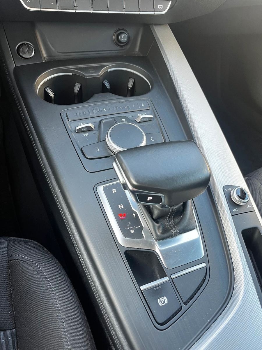 Audi A4 Lim. basis ultra foto 11