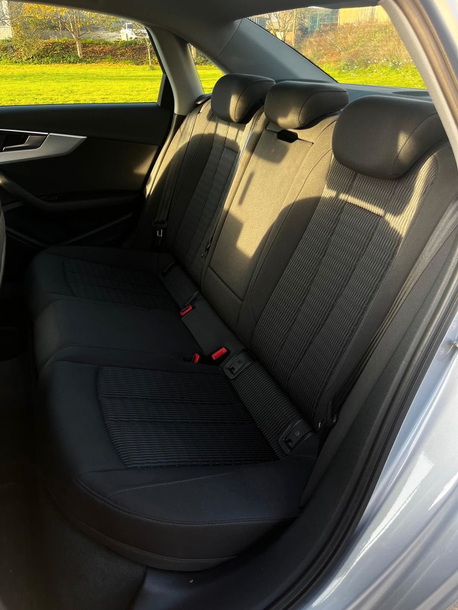 Audi A4 Lim. basis ultra foto 14