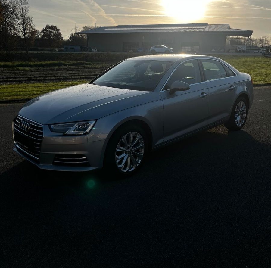 Audi A4 Lim. basis ultra foto 4