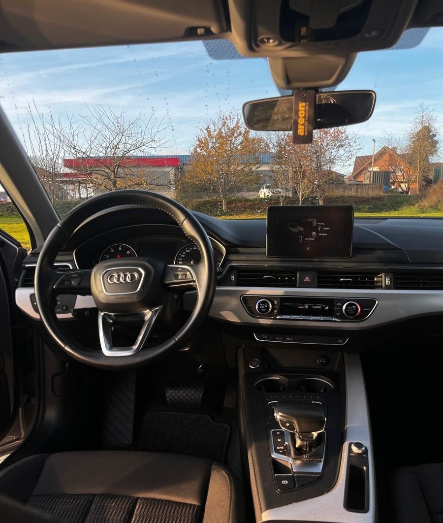 Audi A4 Lim. basis ultra foto 7