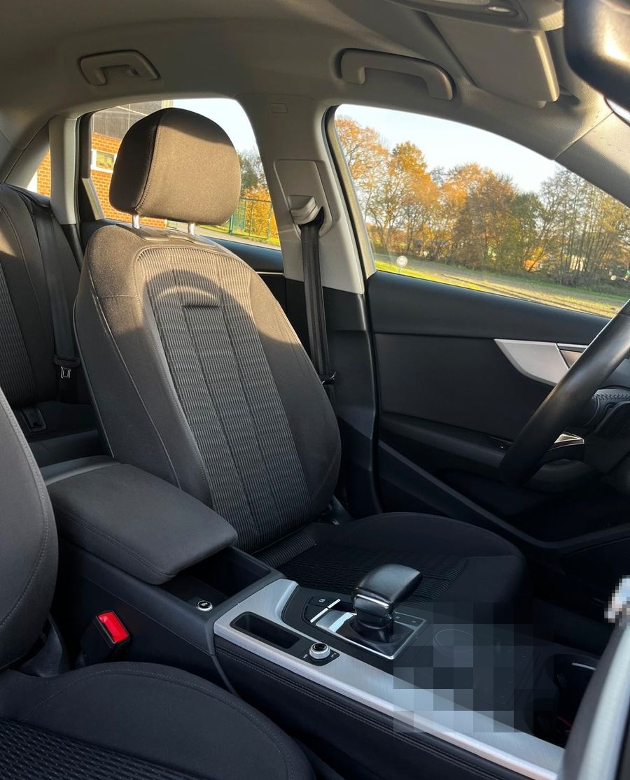 Audi A4 Lim. basis ultra foto 8