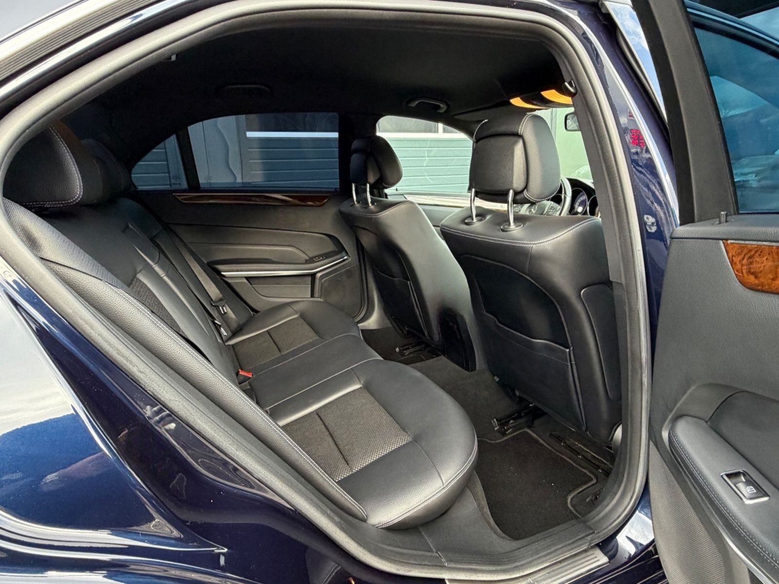 Mercedes-Benz E 250 CGI BlueEfficiency*NAVI*ACC*8-FACH*PDC foto 14