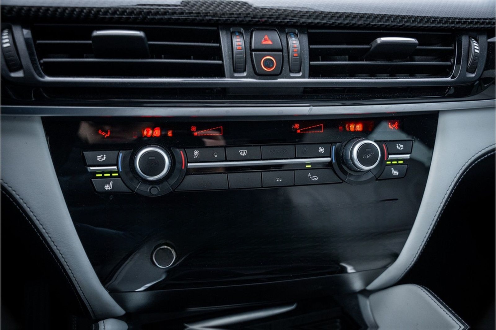 BMW X6 M - Panorama | H&K | Memory | Cruise Control foto 15