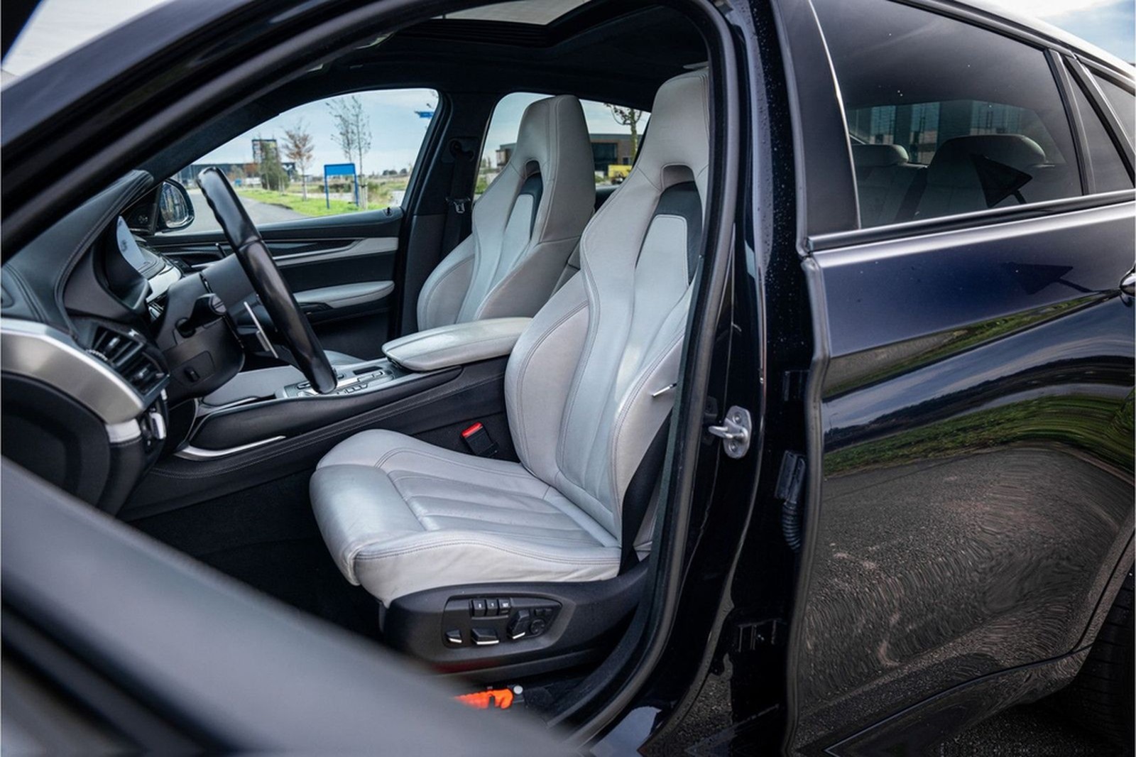 BMW X6 M - Panorama | H&K | Memory | Cruise Control foto 22