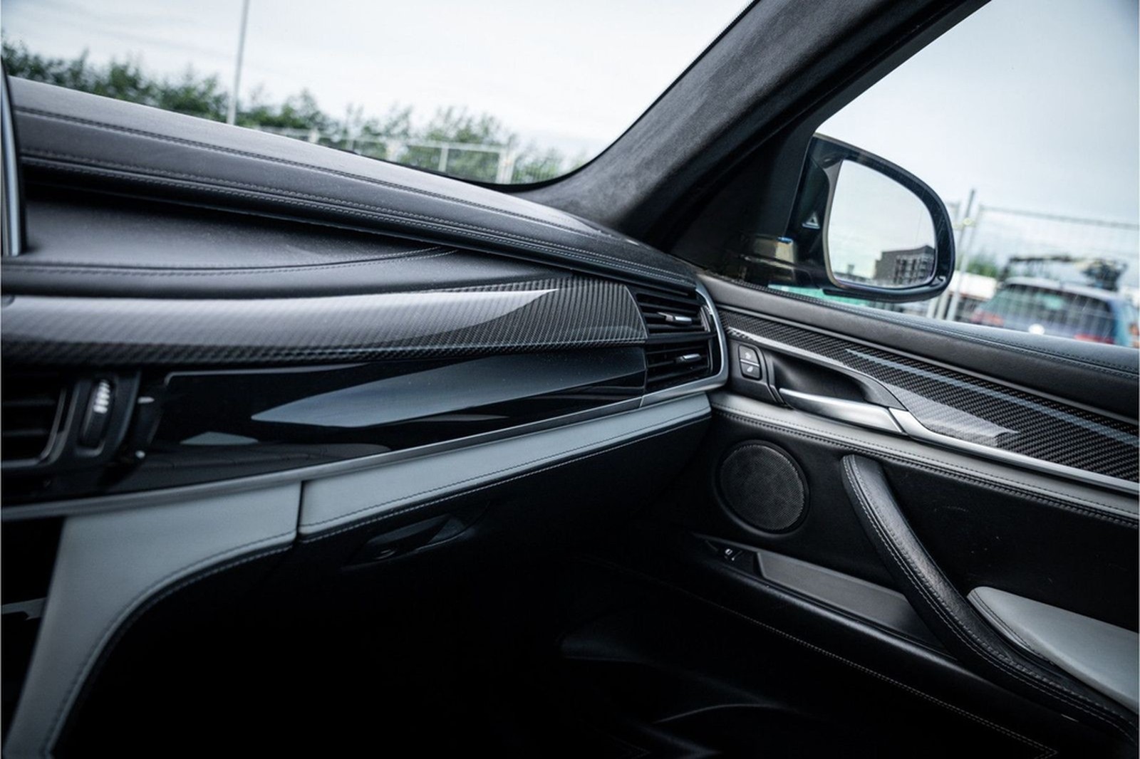 BMW X6 M - Panorama | H&K | Memory | Cruise Control foto 27