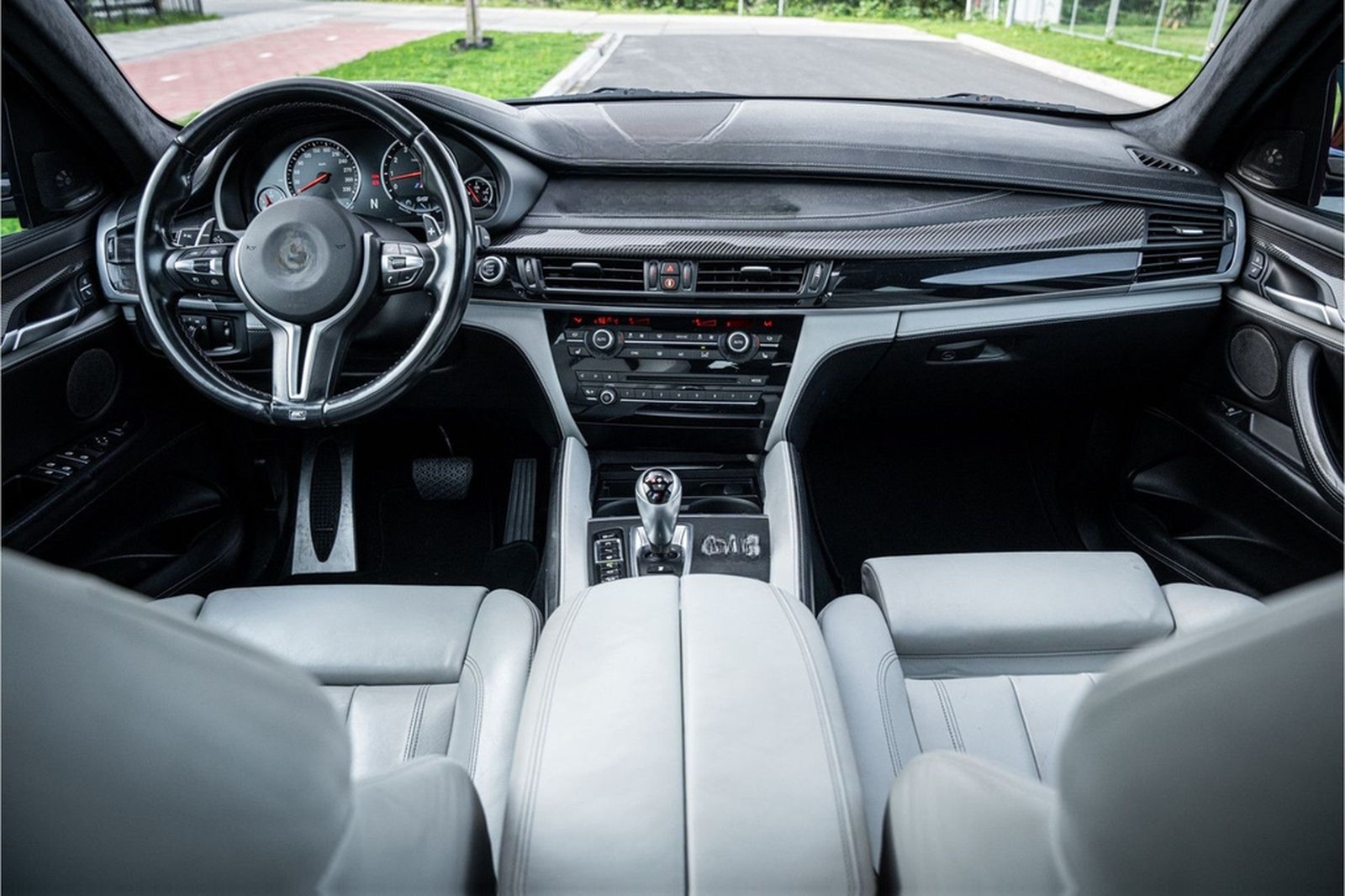 BMW X6 M - Panorama | H&K | Memory | Cruise Control foto 9