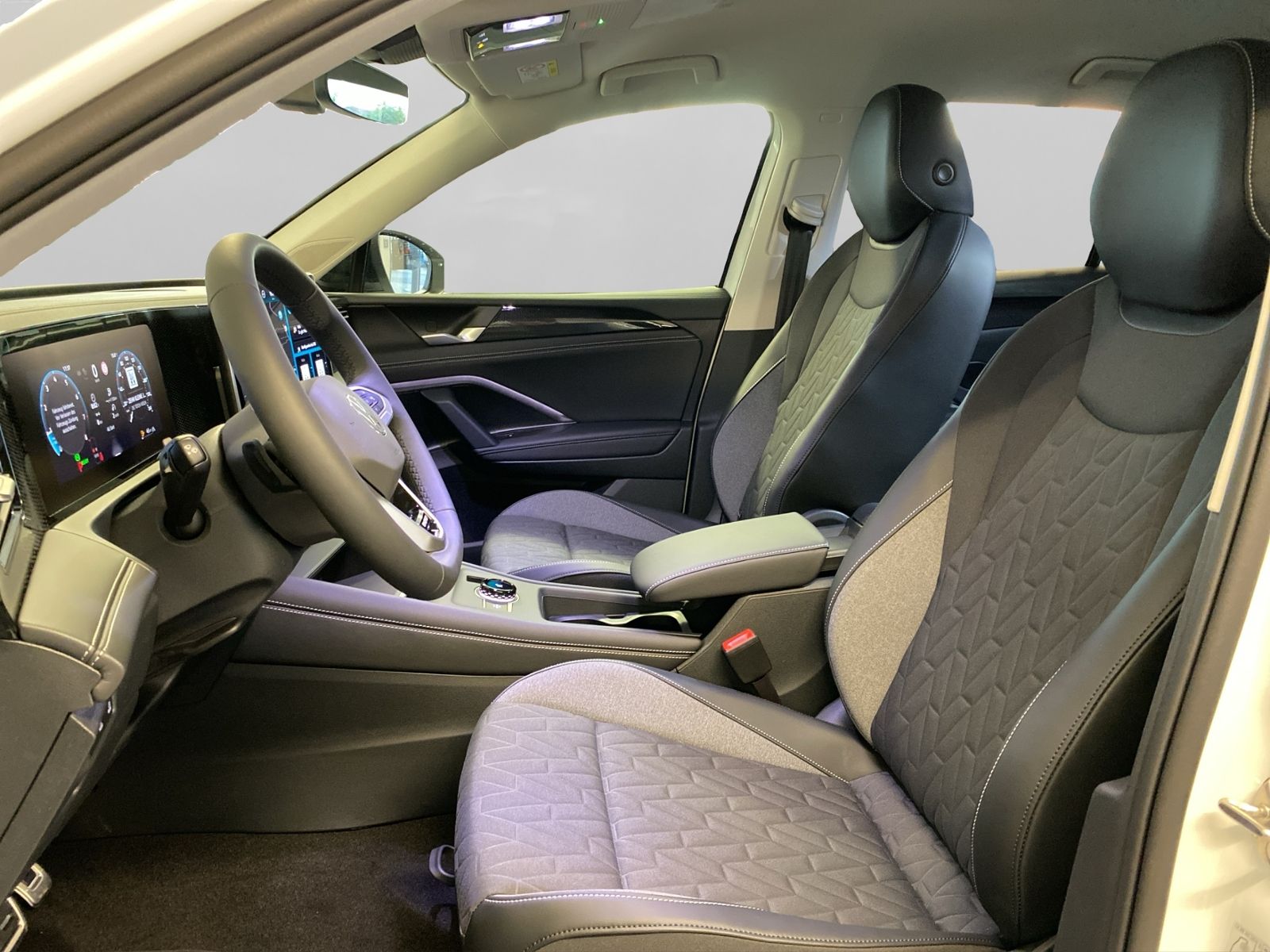 Volkswagen Tiguan 1.5 eTSI ENERGY +DSG+AREA-VIEW+NAVI+LED++ foto 9