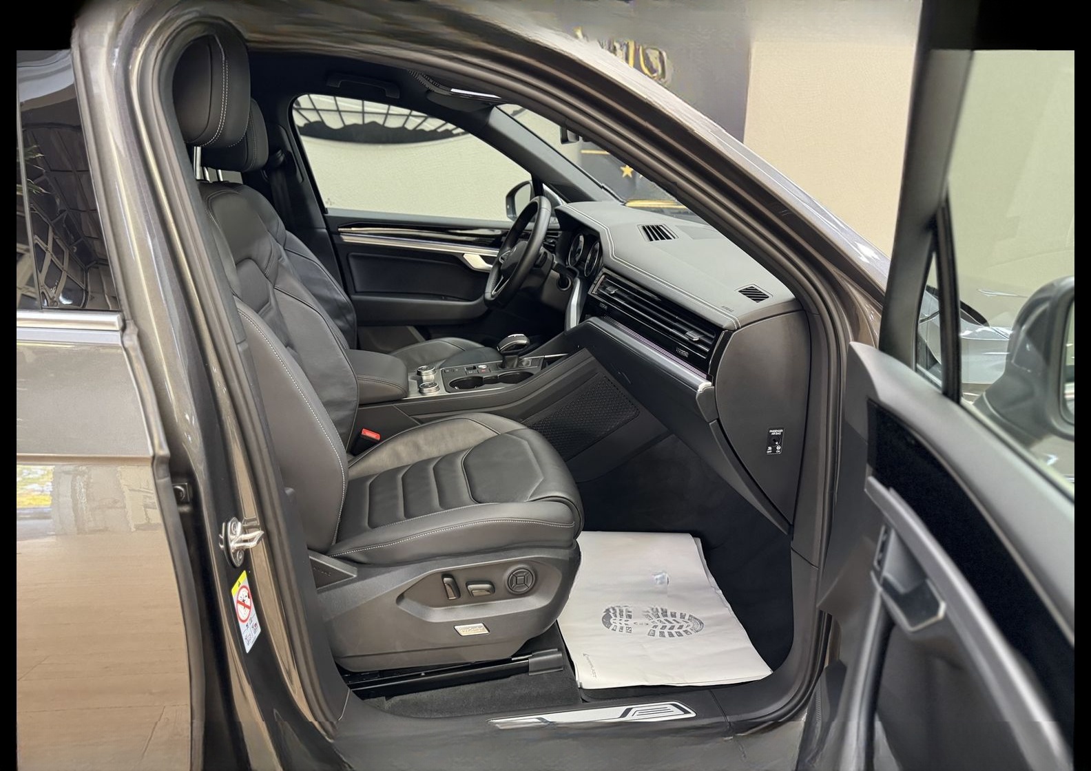 Volkswagen Touareg Elegance 4MOT 3.0 TDI Luft/Kamera/AHK/19 foto 16