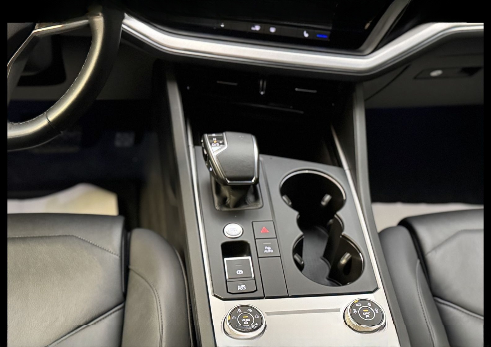 Volkswagen Touareg Elegance 4MOT 3.0 TDI Luft/Kamera/AHK/19 foto 18