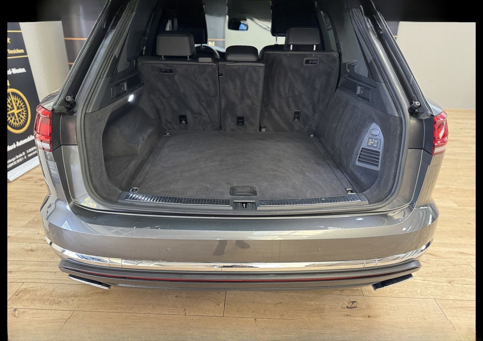 Volkswagen Touareg Elegance 4MOT 3.0 TDI Luft/Kamera/AHK/19 foto 24