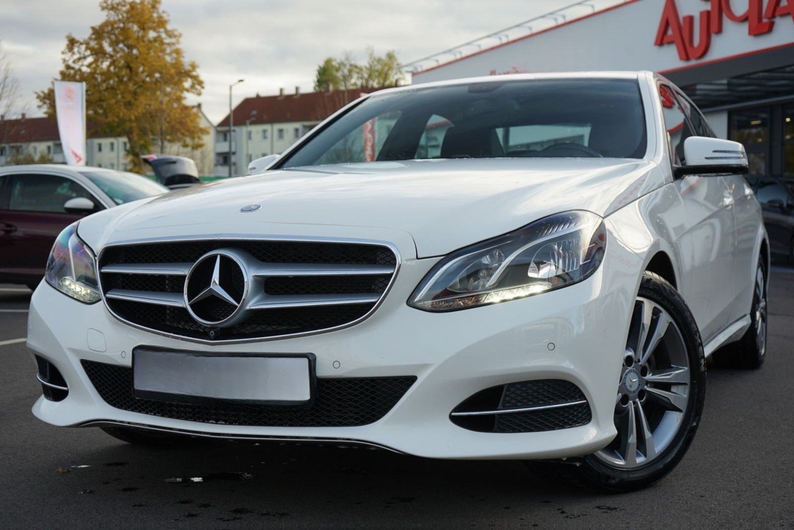 Mercedes-Benz E200 Avantgarde LED Navi Sitzheizung 360° foto 2