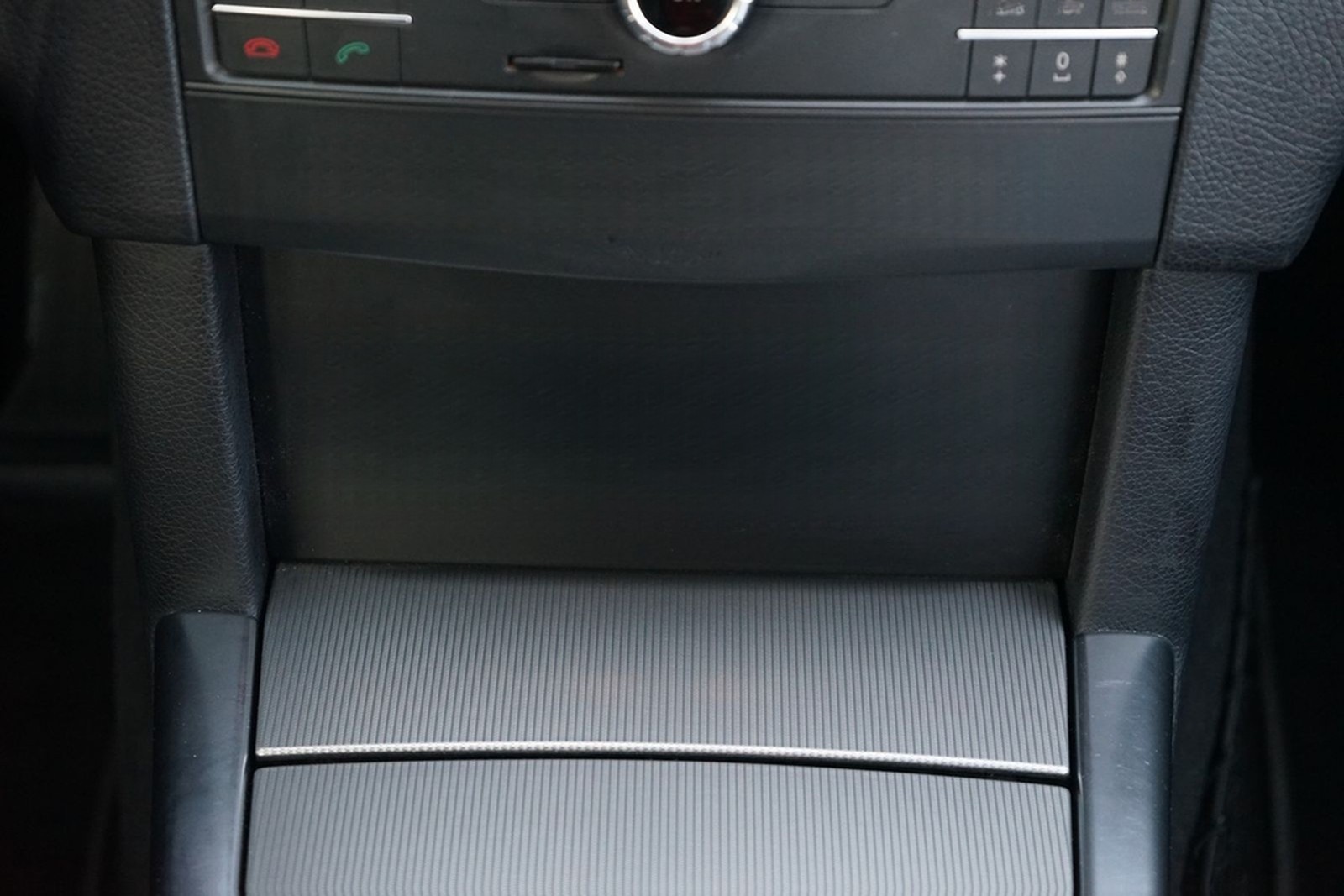 Mercedes-Benz E200 Avantgarde LED Navi Sitzheizung 360° foto 14