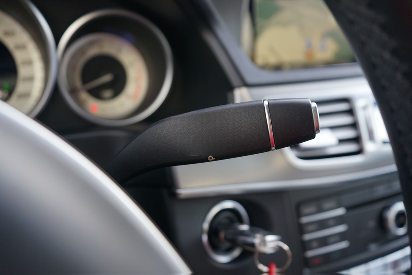 Mercedes-Benz E200 Avantgarde LED Navi Sitzheizung 360° foto 26