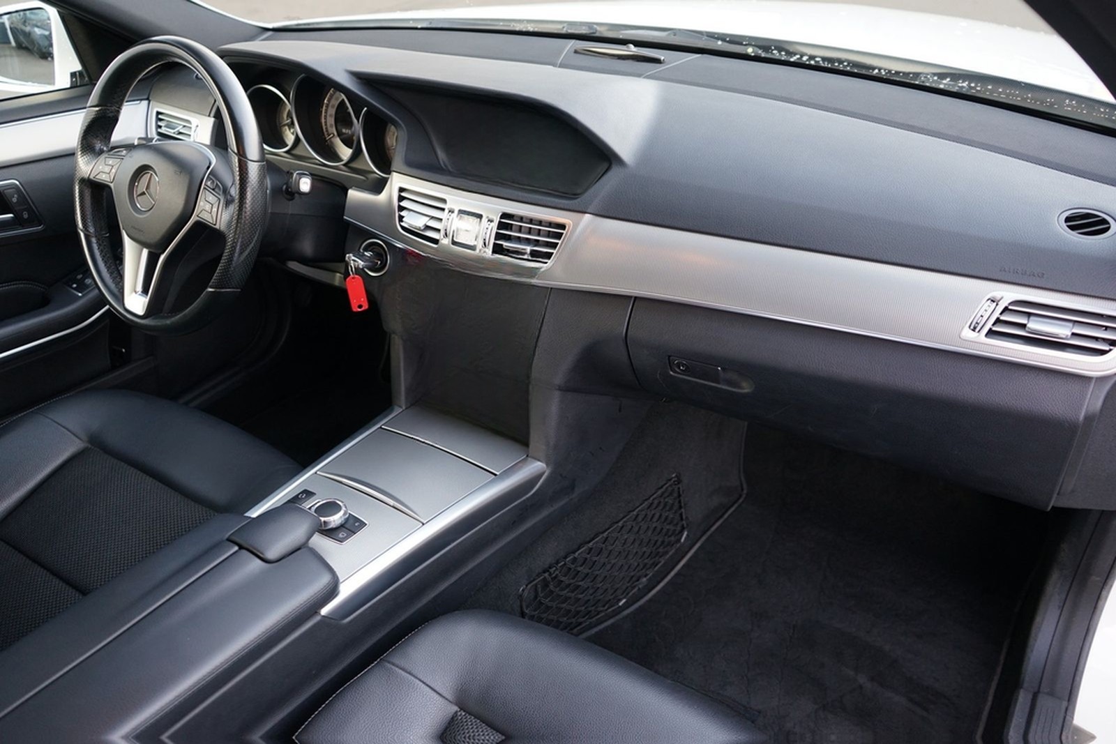 Mercedes-Benz E200 Avantgarde LED Navi Sitzheizung 360° foto 5