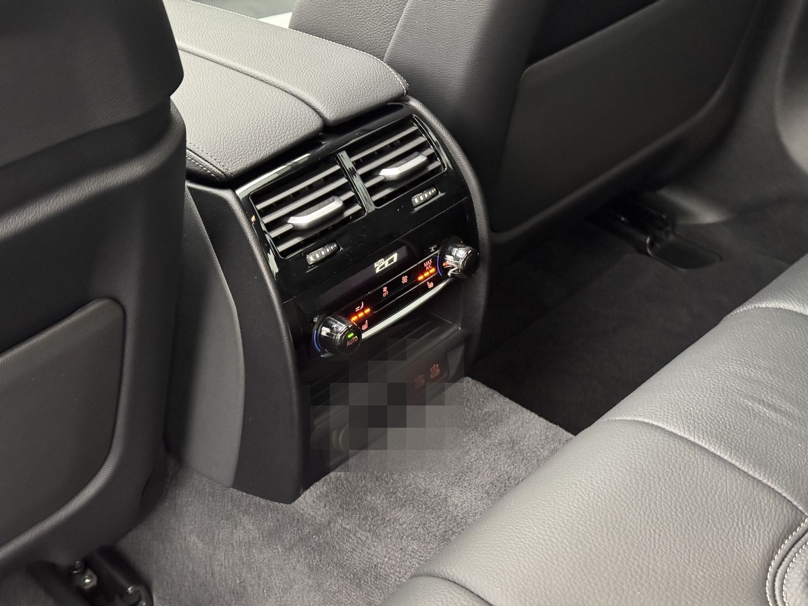BMW 540d xDrive LUXURY, DACH, LASER, KOMF.SITZE, H&K foto 10