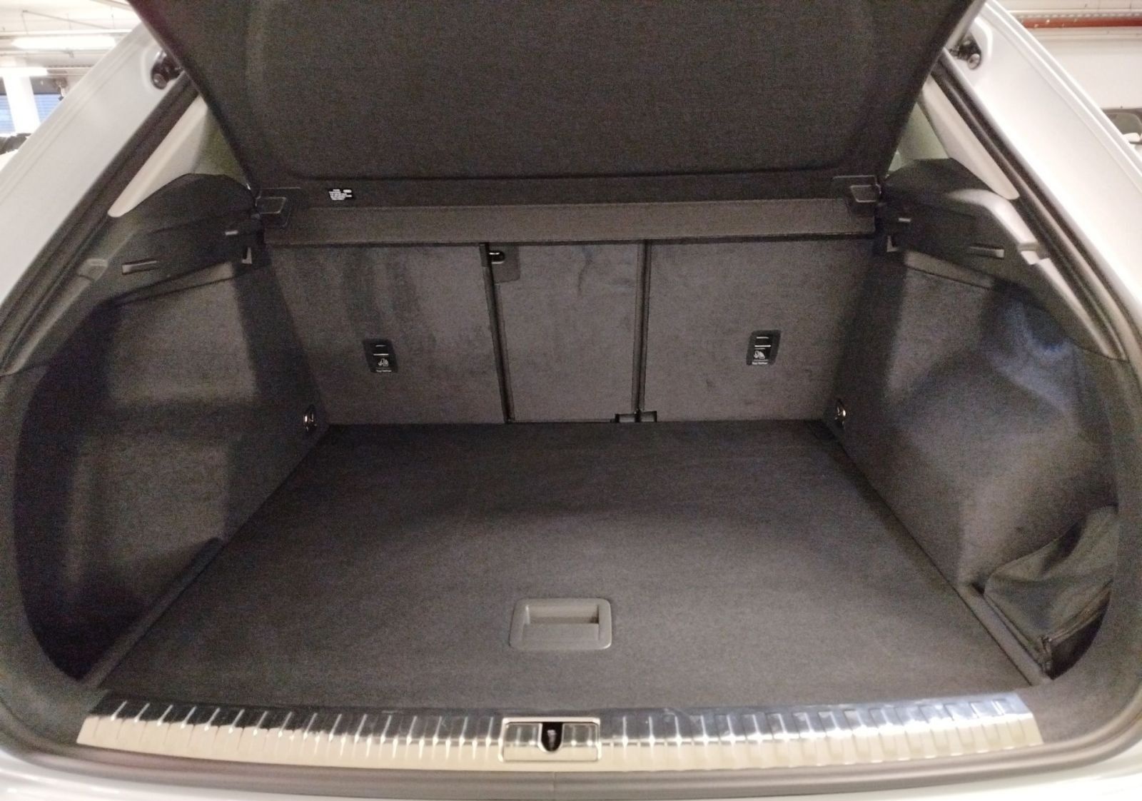 Audi Q3 35 TFSI S tronic S line LED Navi DAB PDC Sitz foto 7