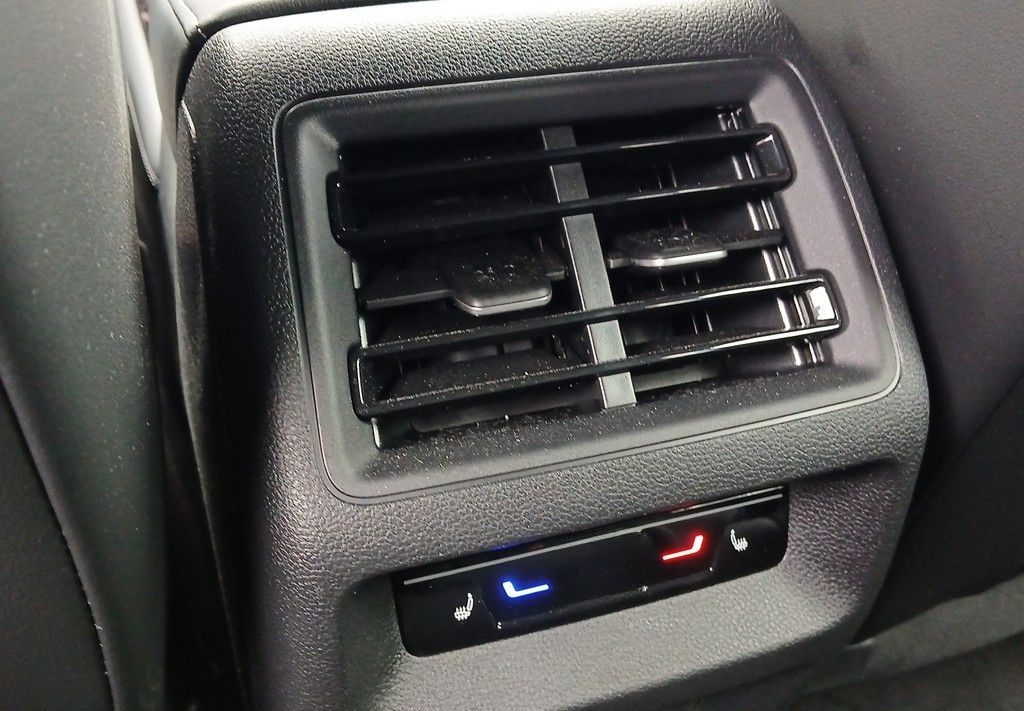 Volkswagen Tiguan R-Line 1.5 eTSI 110 kW DSG foto 15