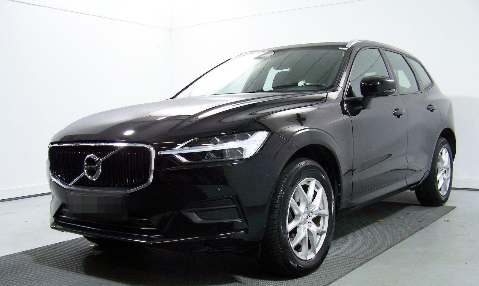 Volvo XC60 D4 Momentum AUTOM LEDER+NAVI+LED+KAM+VRT foto 4