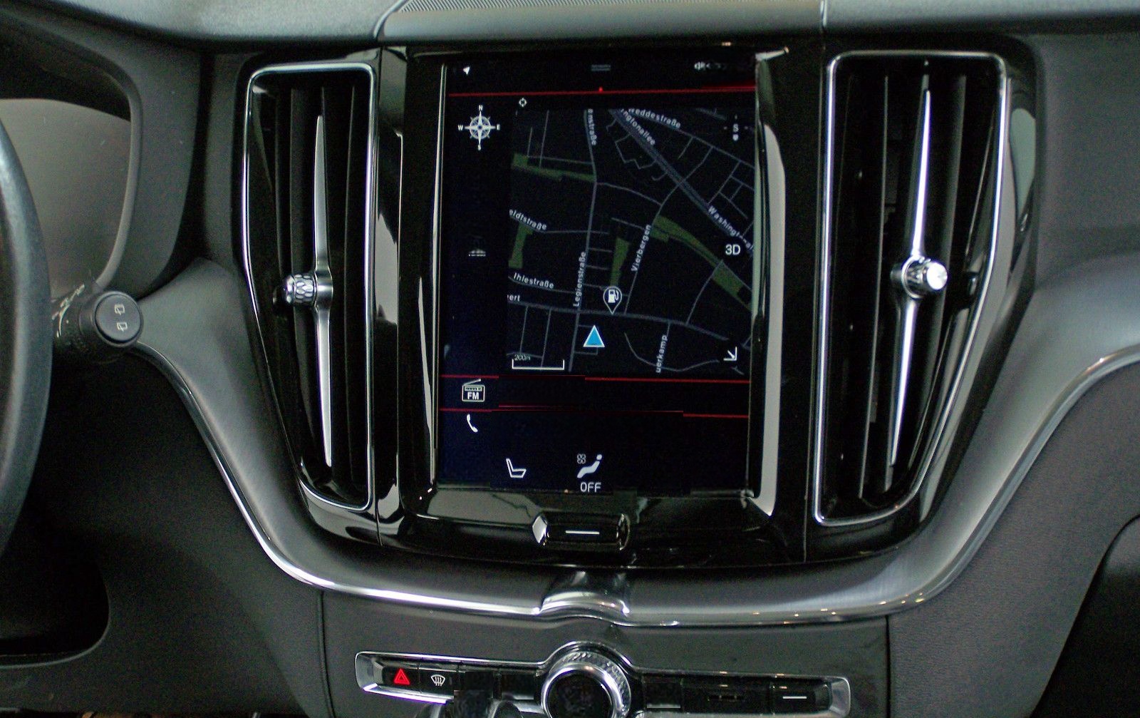 Volvo XC60 D4 Momentum AUTOM LEDER+NAVI+LED+KAM+VRT foto 9