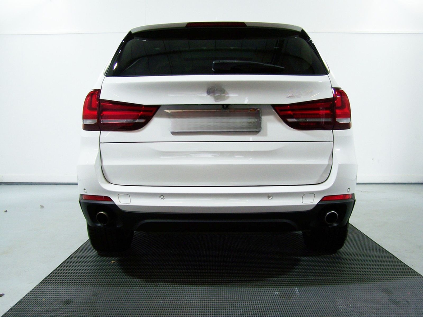 BMW X5 xDrive35i F15 PANORAM+HEAD+NAV+360°+HARM&KAD foto 16