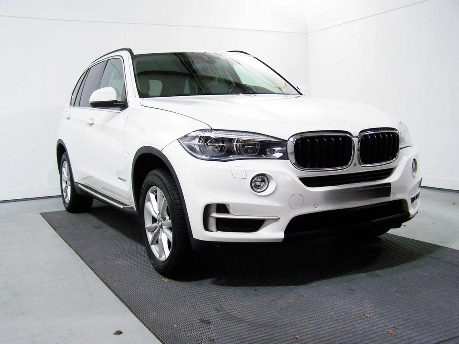 BMW X5 xDrive35i F15 PANORAM+HEAD+NAV+360°+HARM&KAD foto 3