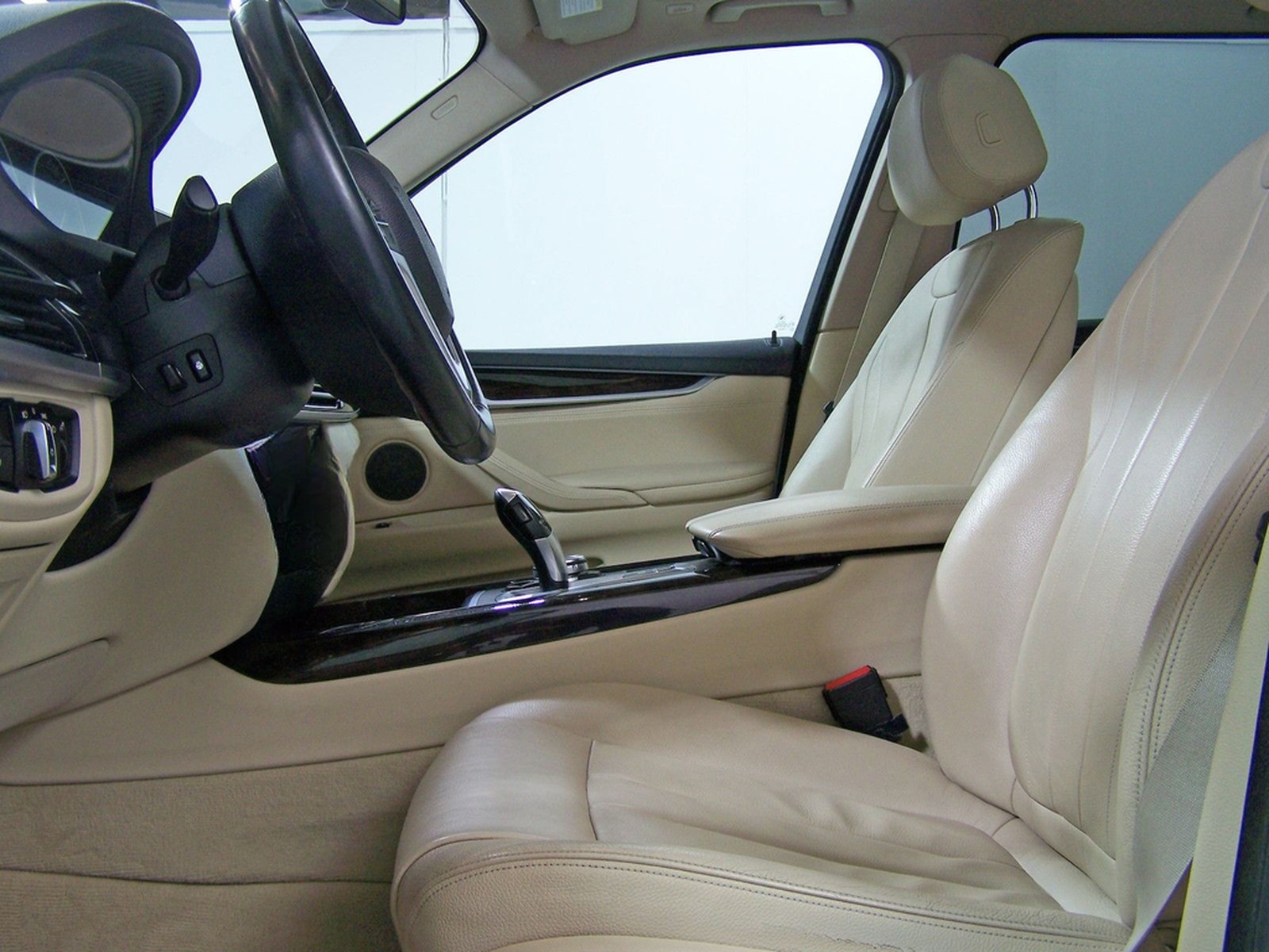 BMW X5 xDrive35i F15 PANORAM+HEAD+NAV+360°+HARM&KAD foto 8