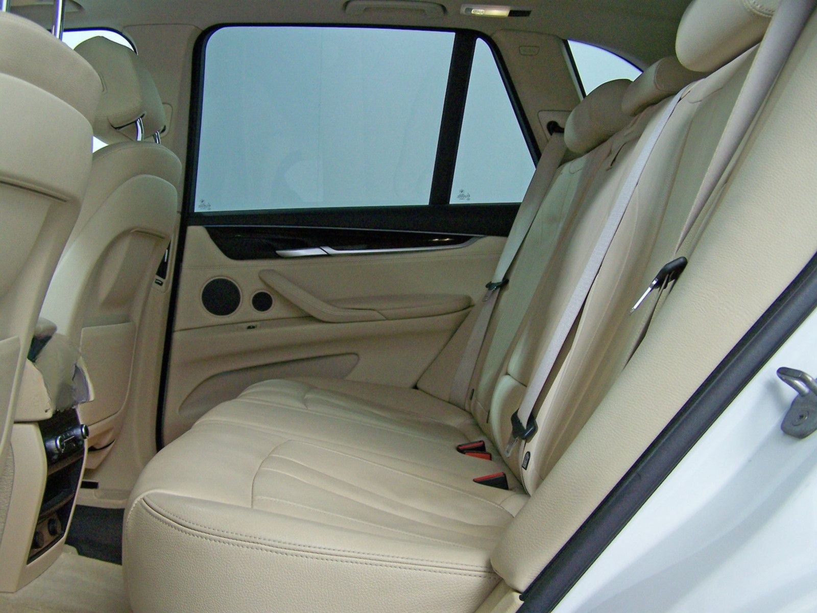 BMW X5 xDrive35i F15 PANORAM+HEAD+NAV+360°+HARM&KAD foto 9