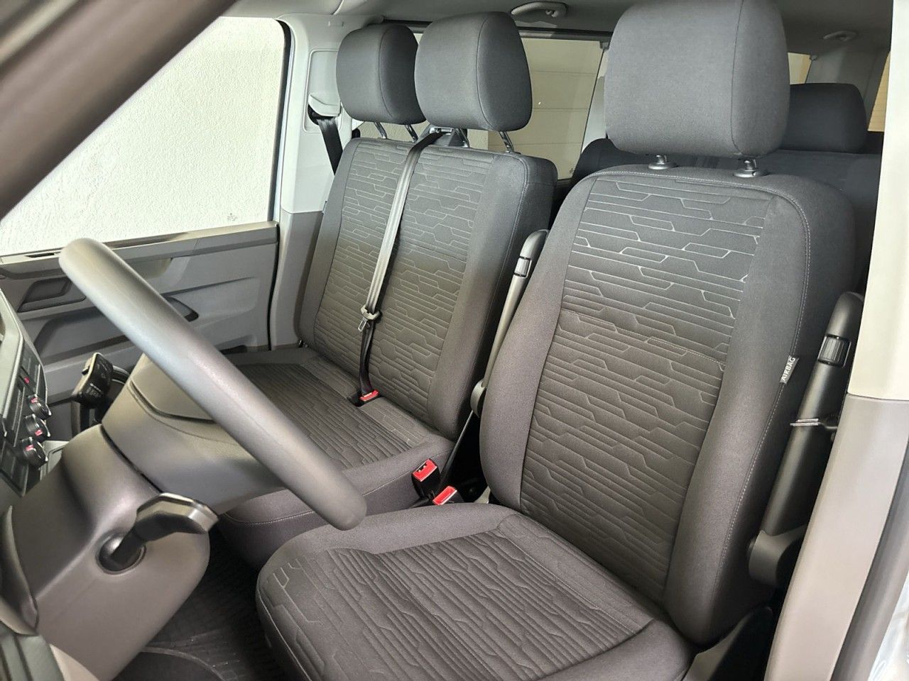 Volkswagen T6.1 Caravelle 2.0 TDI Comfortline LR Automatik foto 5