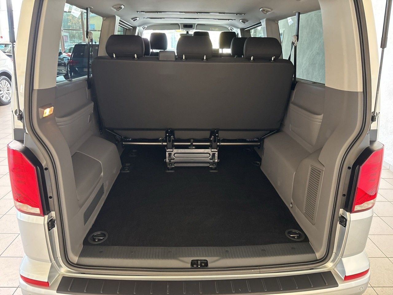 Volkswagen T6.1 Caravelle 2.0 TDI Comfortline LR Automatik foto 7