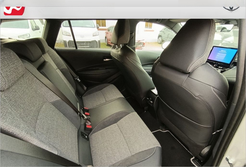 Toyota Corolla Touring Sports 2.0 Hybrid Teamplayer foto 9