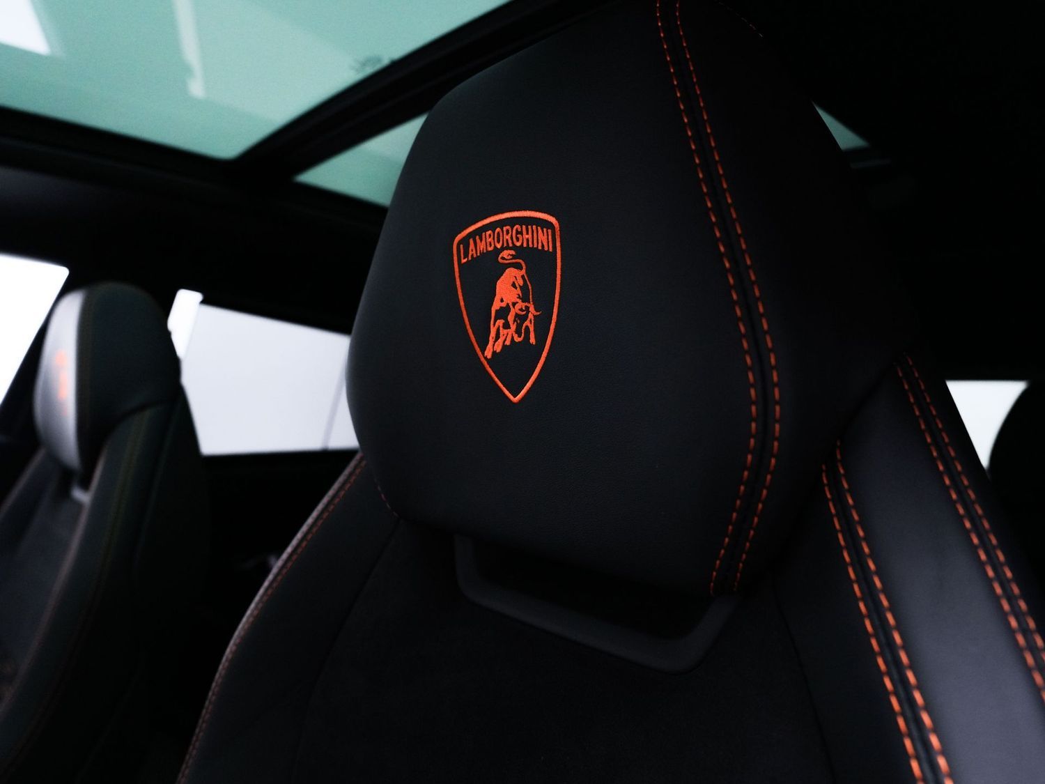 Lamborghini Urus NOVITEC FELGEN&ABGASNALANGE*B&O*23"*CARBON foto 14
