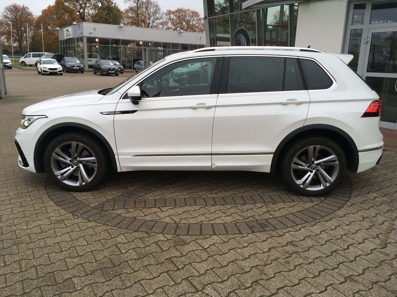 Volkswagen Tiguan R-Line 2.0 TDI 4Motion Leder+Soundsystem+ foto 2
