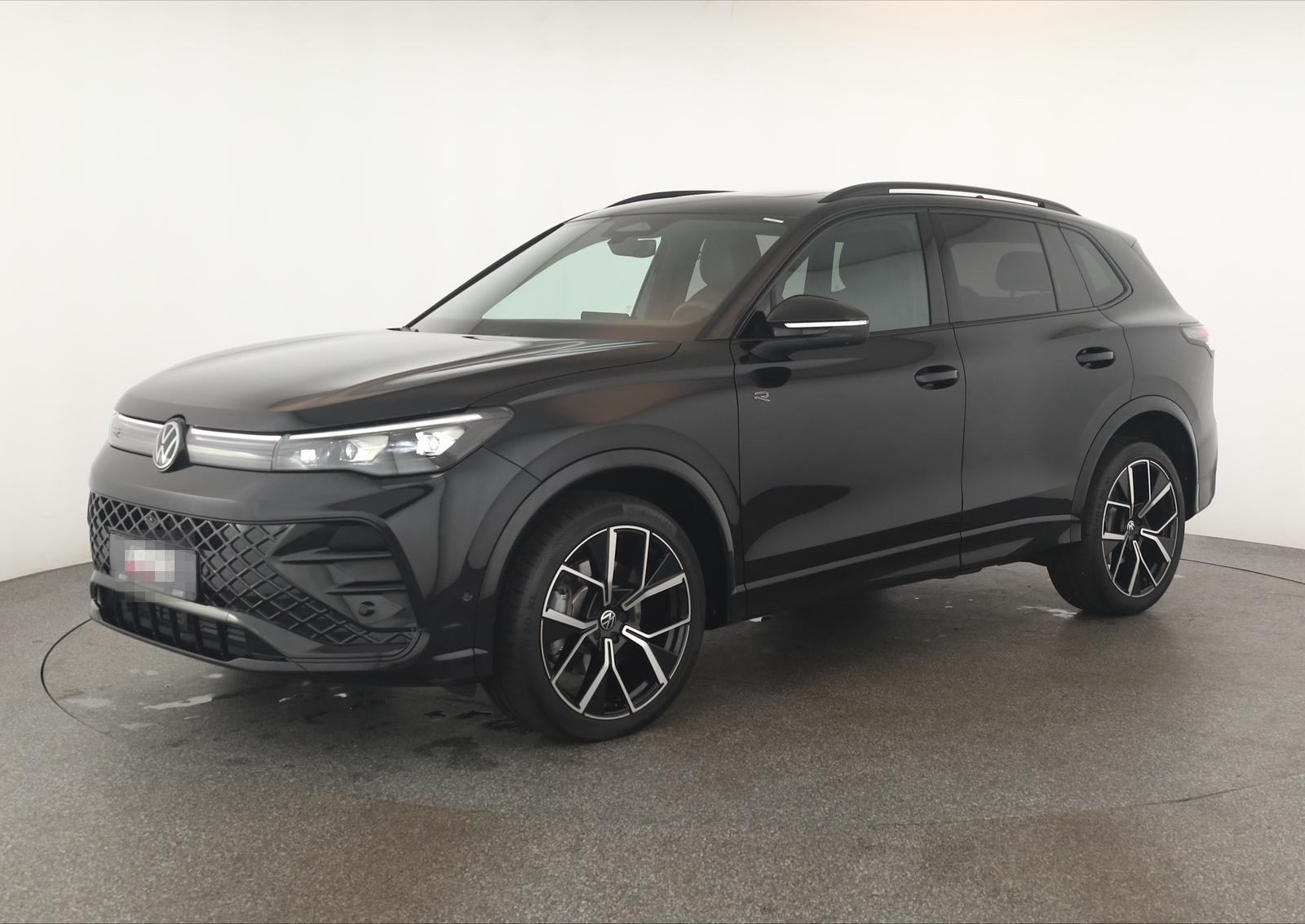 Volkswagen Tiguan 2.0 TSI DSG 4M R-Line IQ Pano Nav Key 360 foto 2