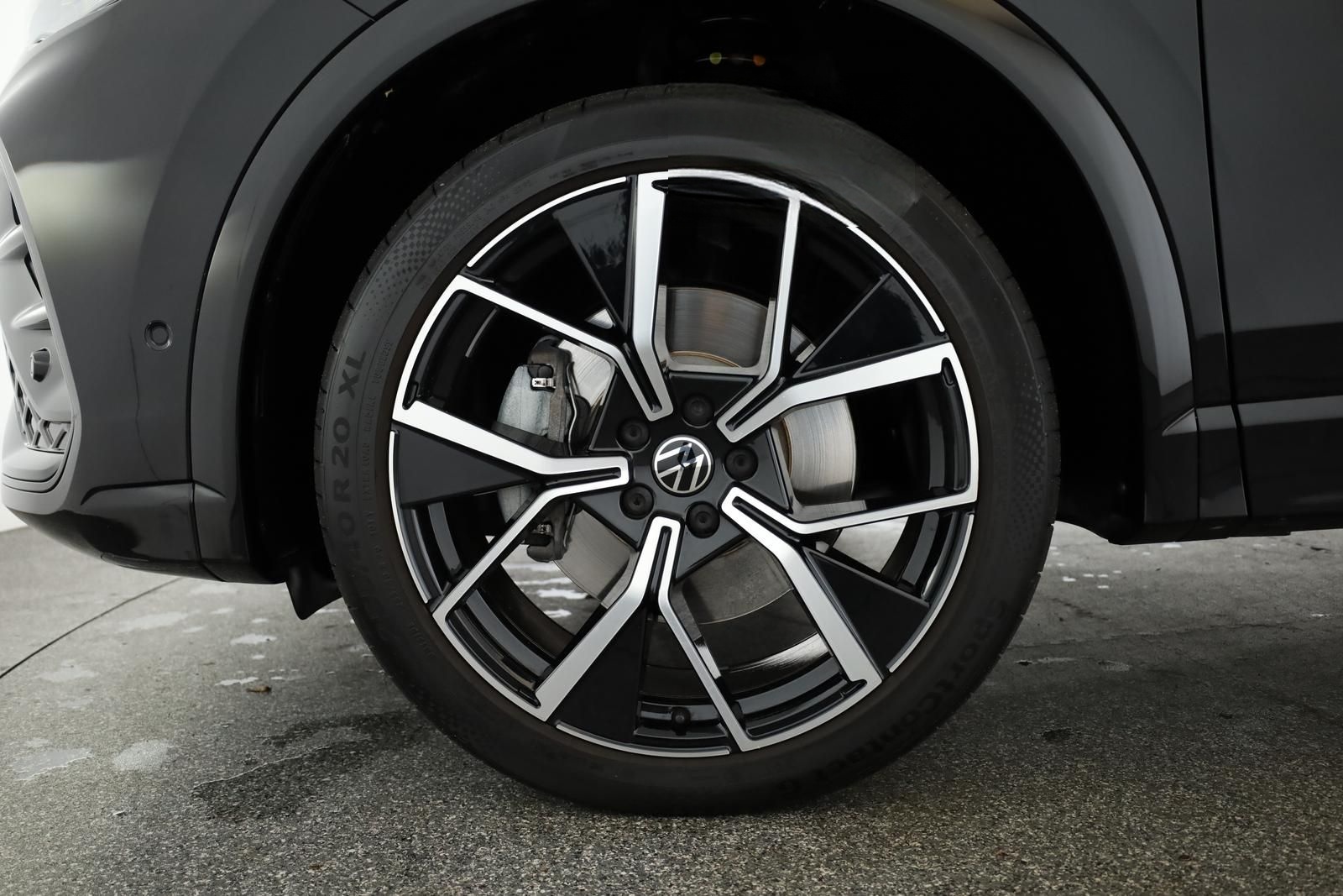 Volkswagen Tiguan 2.0 TSI DSG 4M R-Line IQ Pano Nav Key 360 foto 8