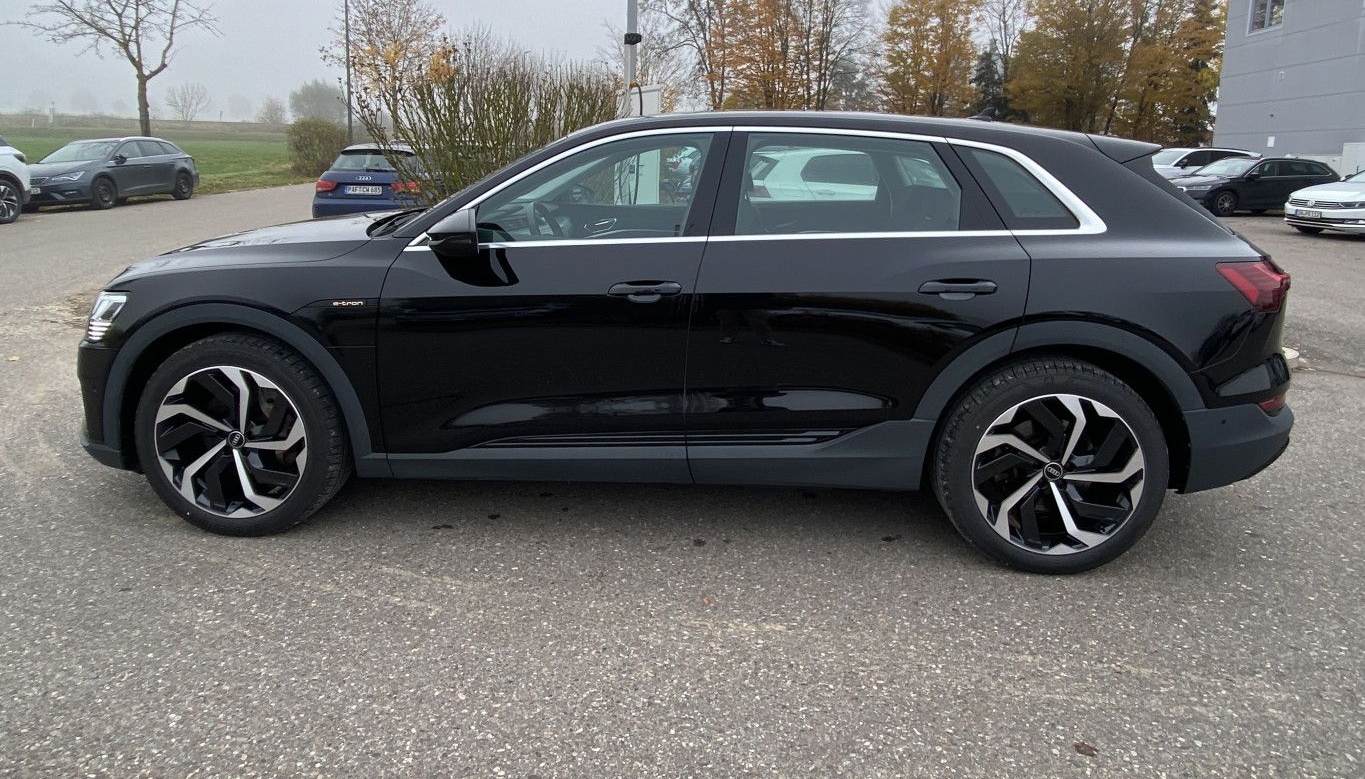 Audi e-tron 50 quattro 21"+NAVI+PDC+LED-MATRIX+ASSIST foto 2