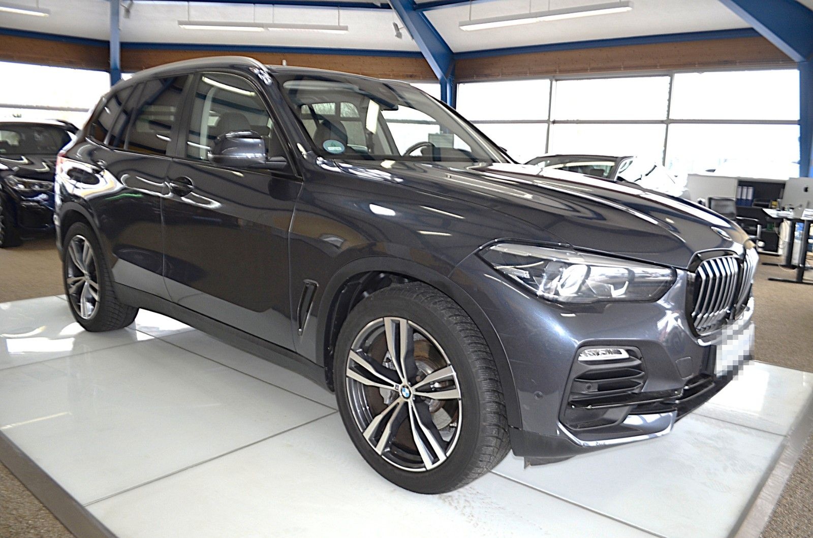 BMW X5 xDrive 30 d XENON / NAVI / LEDER / R-KAM /PDC foto 2