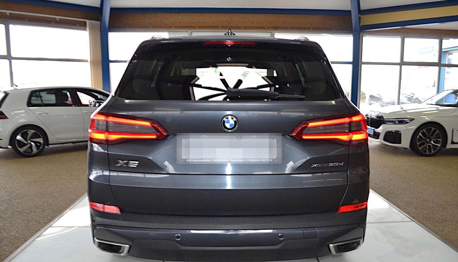 BMW X5 xDrive 30 d XENON / NAVI / LEDER / R-KAM /PDC foto 6