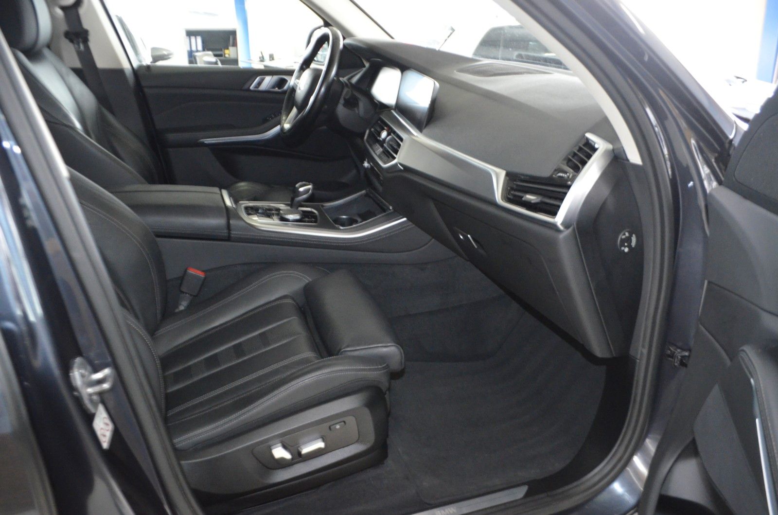 BMW X5 xDrive 30 d XENON / NAVI / LEDER / R-KAM /PDC foto 9