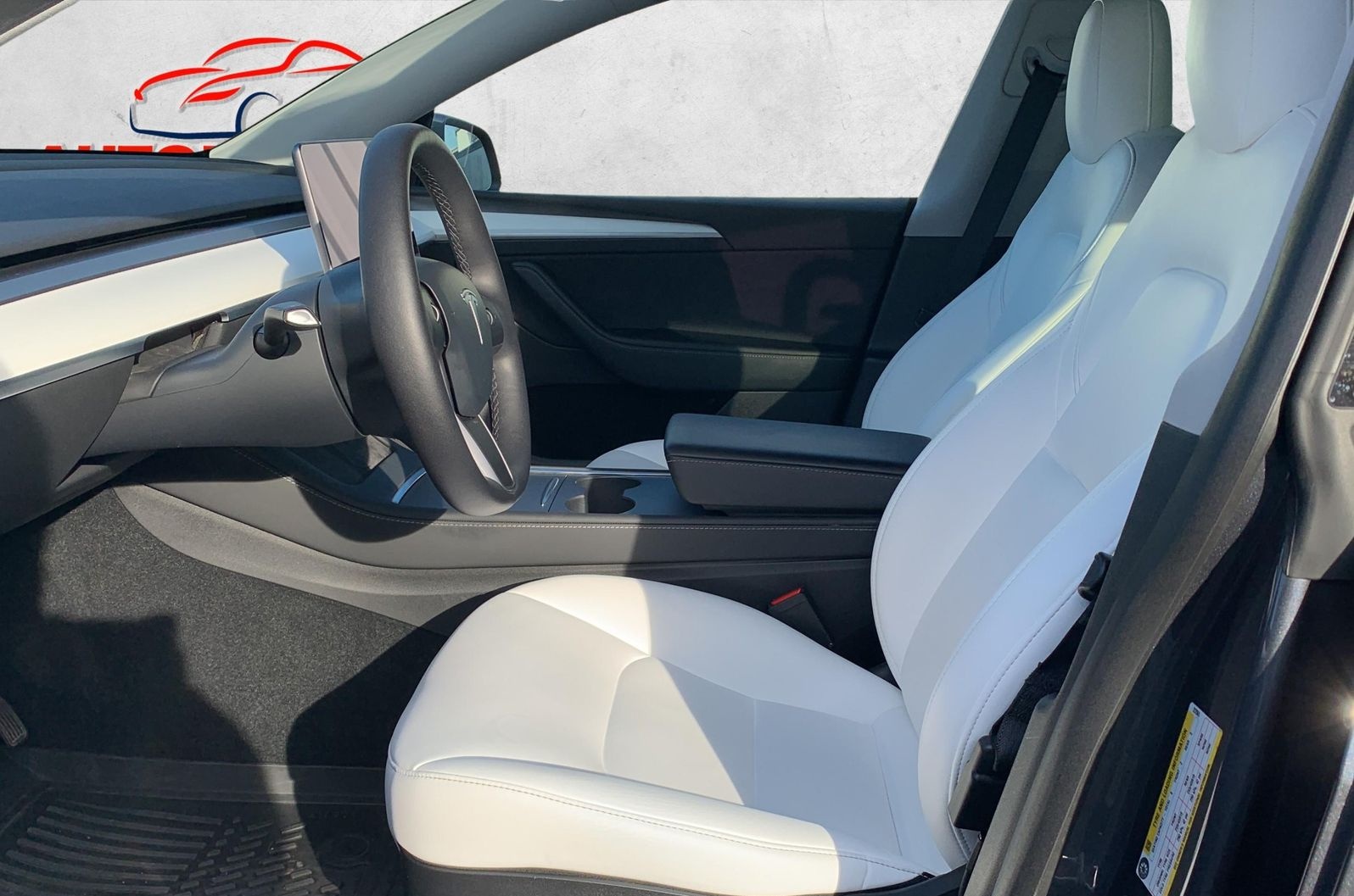 Tesla Model Y Long Range AWD * White Interior * 1.Hand foto 14