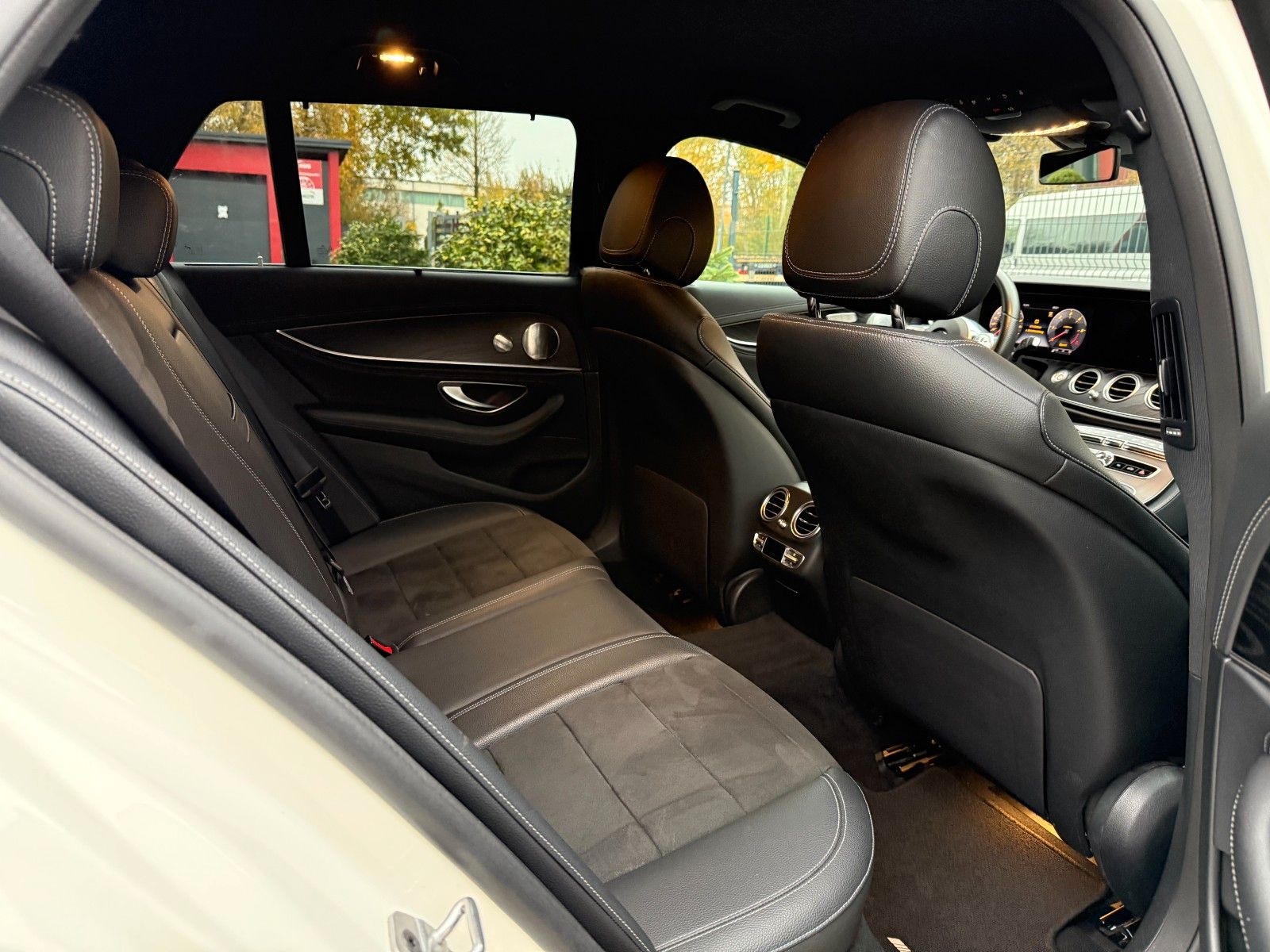 Mercedes-Benz E 400 d 4Matic(Widescreen/AHK sch. AMG-Line Inte foto 12