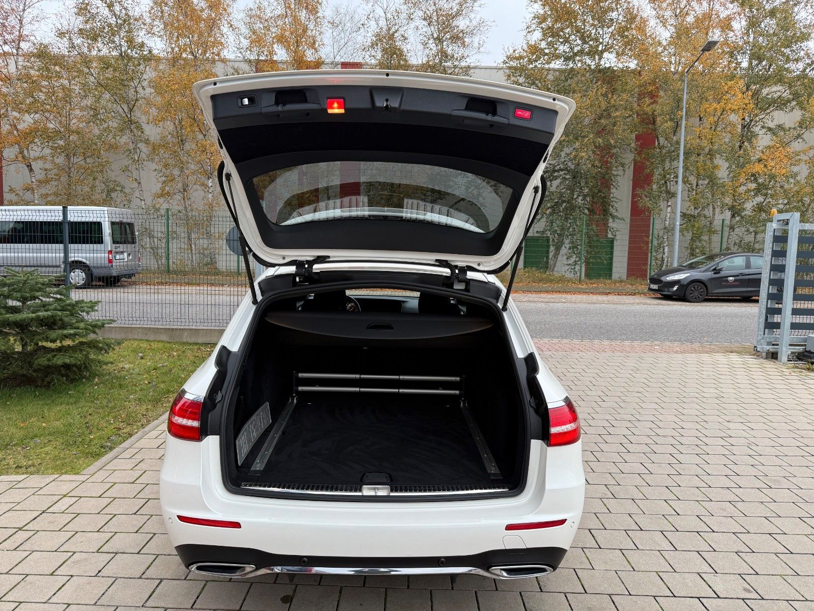 Mercedes-Benz E 400 d 4Matic(Widescreen/AHK sch. AMG-Line Inte foto 16