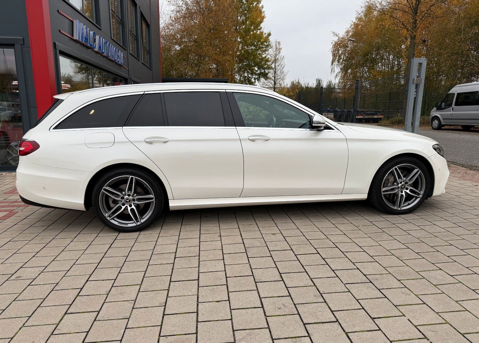 Mercedes-Benz E 400 d 4Matic(Widescreen/AHK sch. AMG-Line Inte foto 4