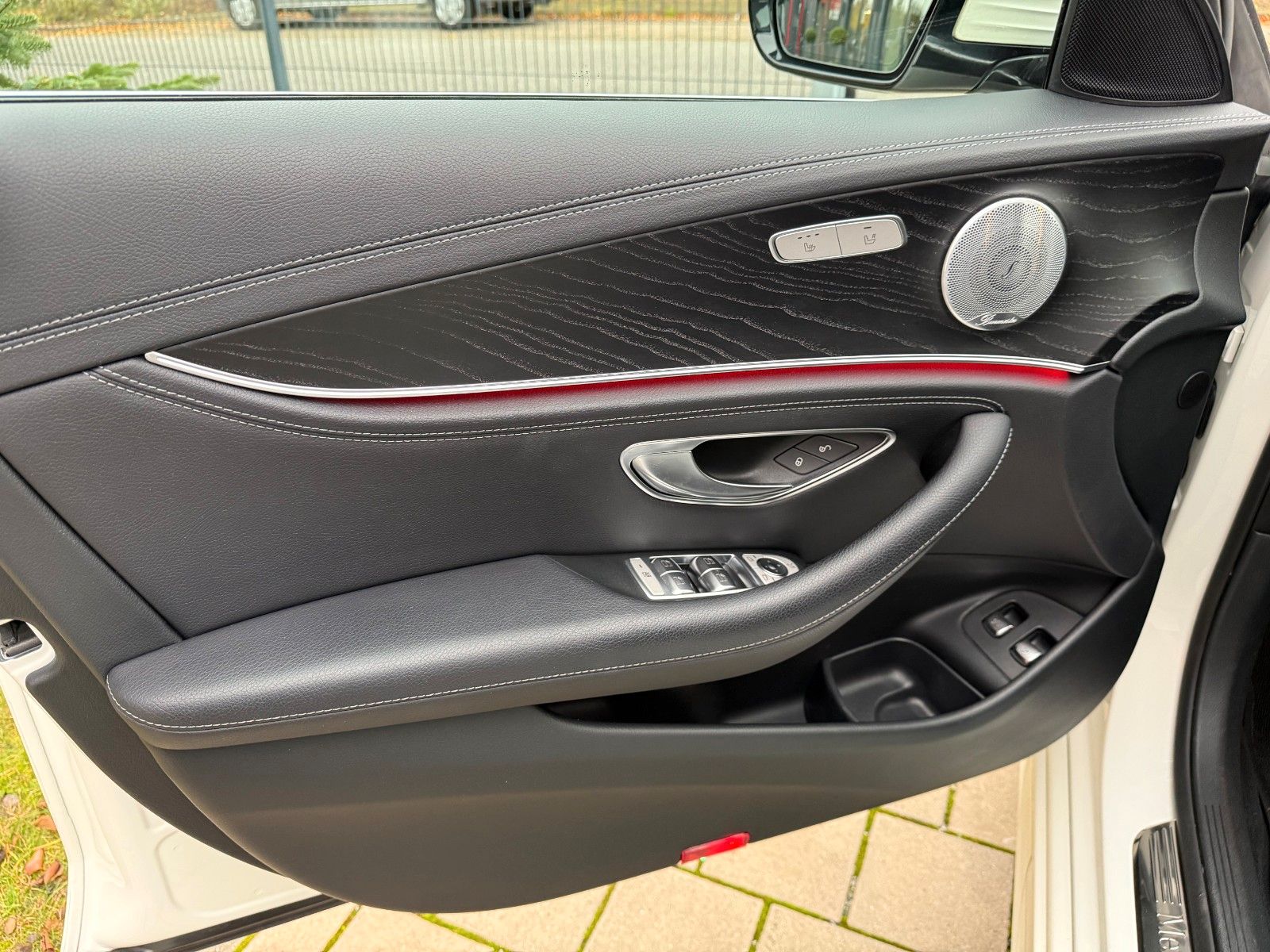 Mercedes-Benz E 400 d 4Matic(Widescreen/AHK sch. AMG-Line Inte foto 10