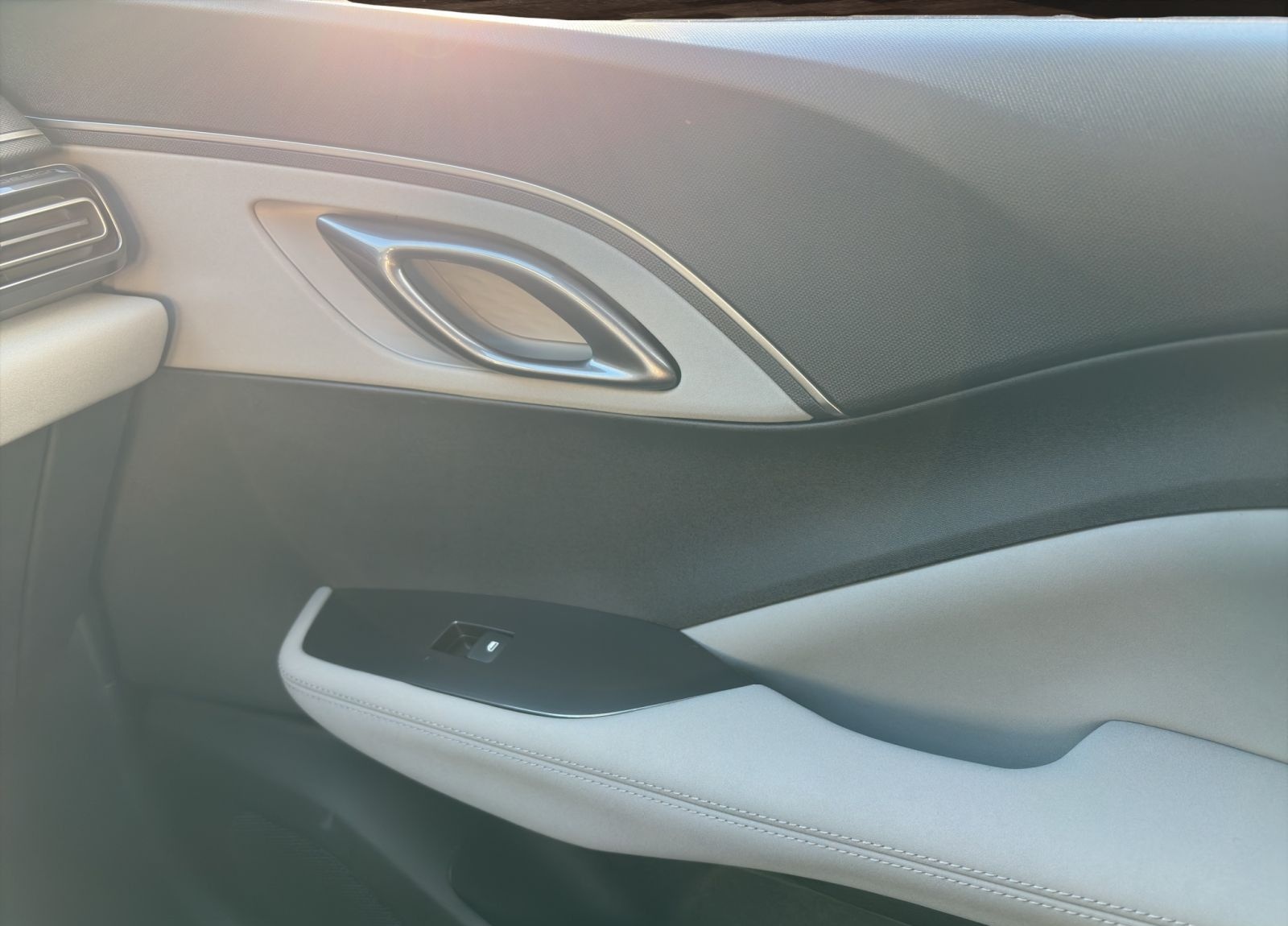 BYD Dolphin Surf Active foto 17